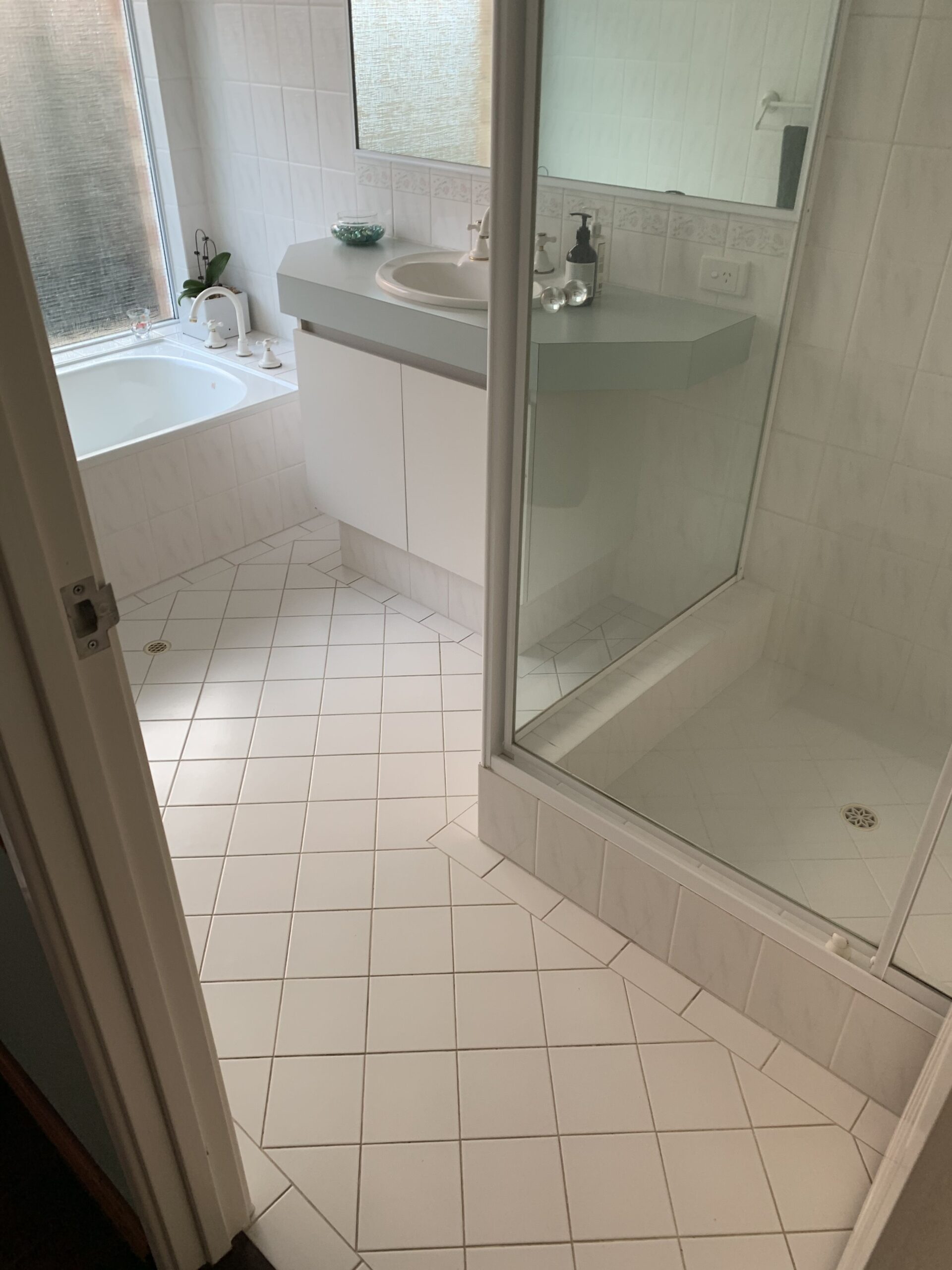 Before and After - Freestanding Bath Renovations - On The Ball Bathrooms