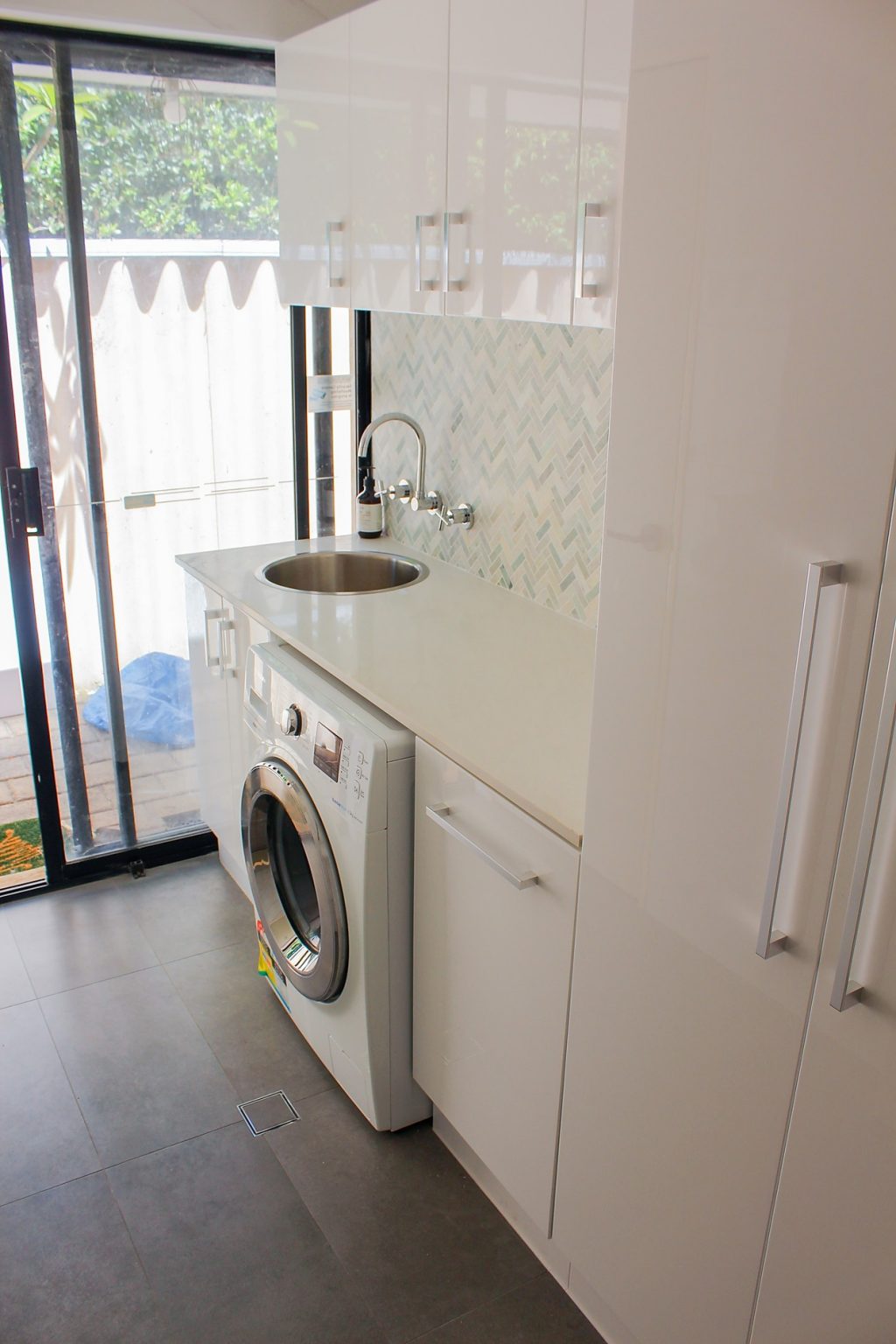 Laundry Renovations Perth Before & After - On The Ball Bathrooms